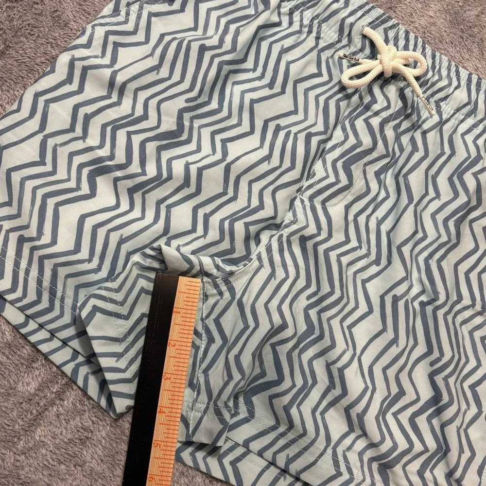 RSQ‎ Swim Trunks Men Medium Aqua Zig Zag Pattern 5